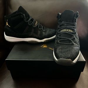 AIR JORDAN 11 WMNS 10.5! SIZE 9Y/ MEN! WORN 5X TOPS! READ DESCRIPTION FIRST!